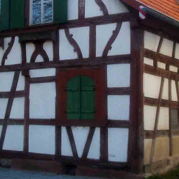 Kniestockhaus
